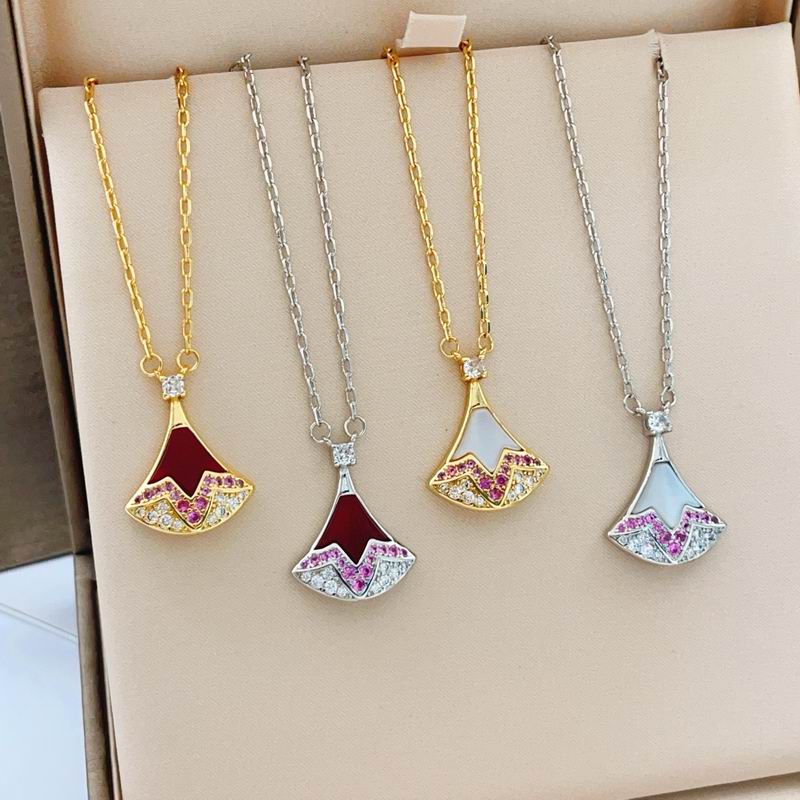 Bvlgari necklace 01yxx142